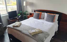 Waratah Waterfall Retreat Unit 3 Free Pay Tv & Wifi 1 Bedroom Queen Ensuite With Single Bed In Loungeroom